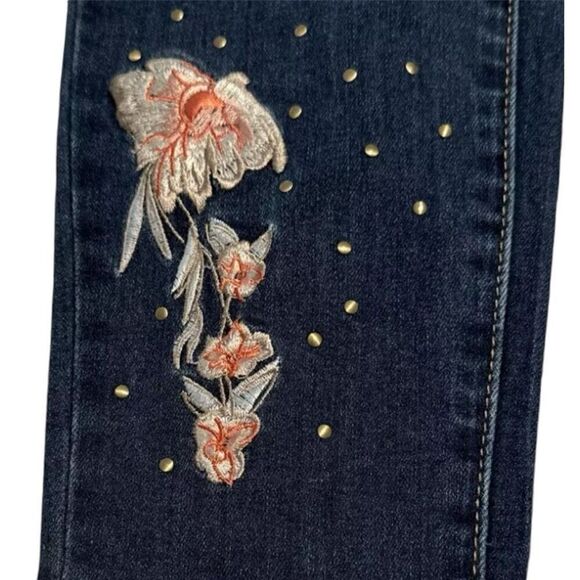 Anne Klein Skinny Jeans with Embroidery Flowers and Studs  6 - Picture 2 of 3